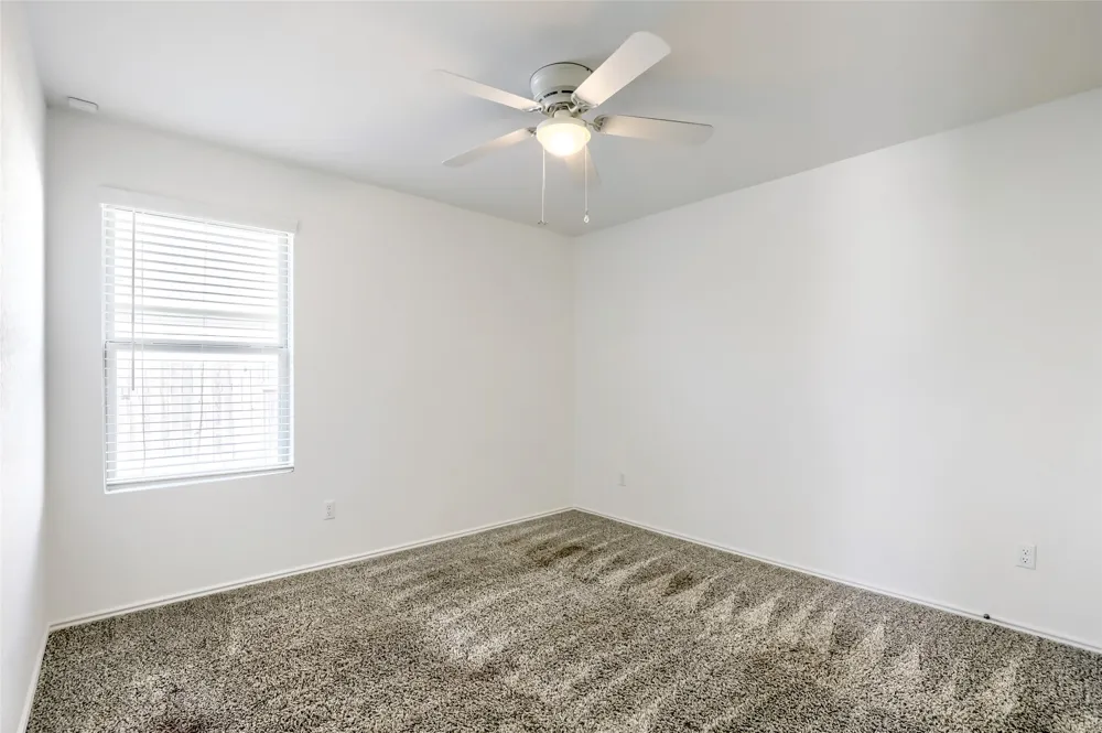 309 Colthorpe Lane Hutto, TX 78634