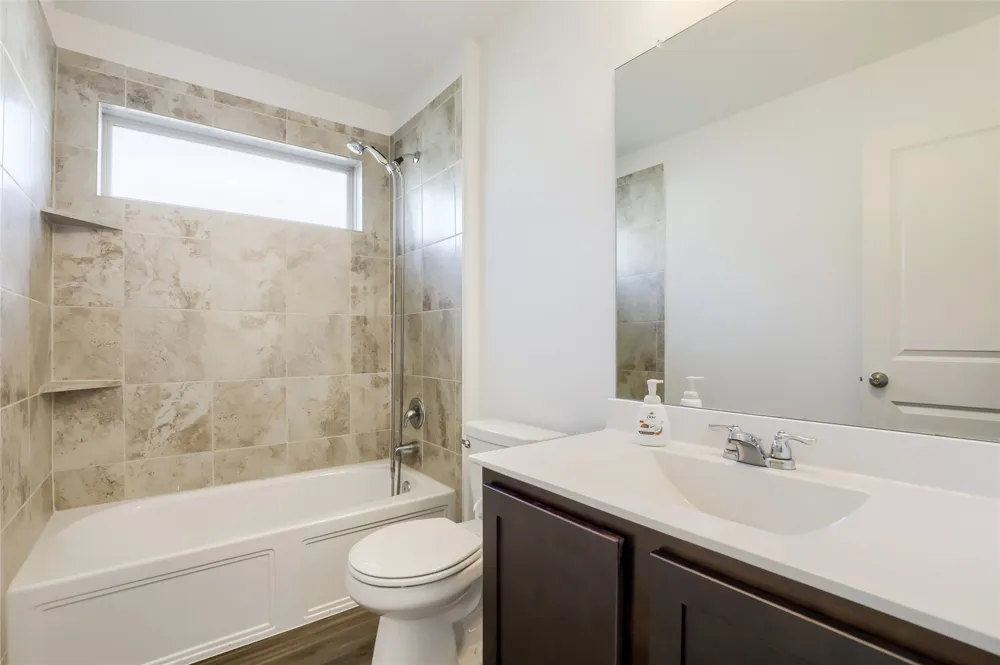 309 Colthorpe Lane Hutto, TX 78634