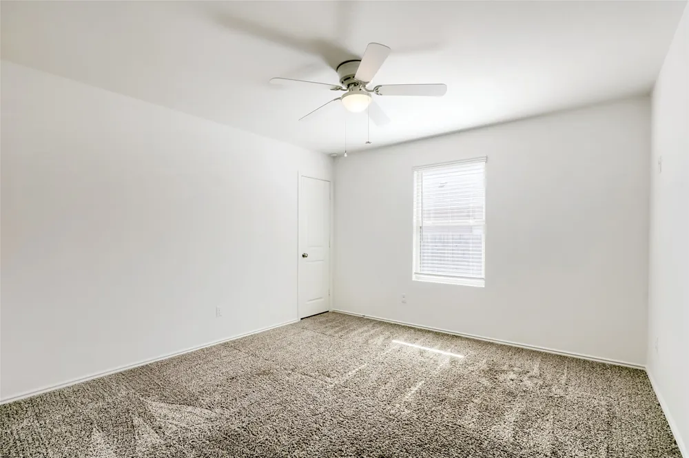 309 Colthorpe Lane Hutto, TX 78634