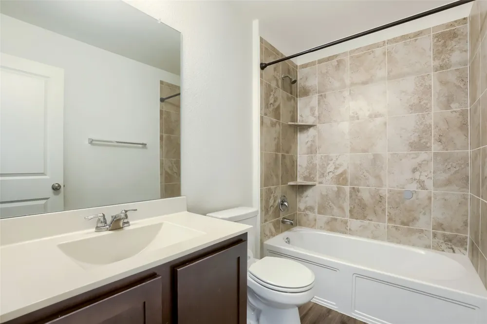 309 Colthorpe Lane Hutto, TX 78634