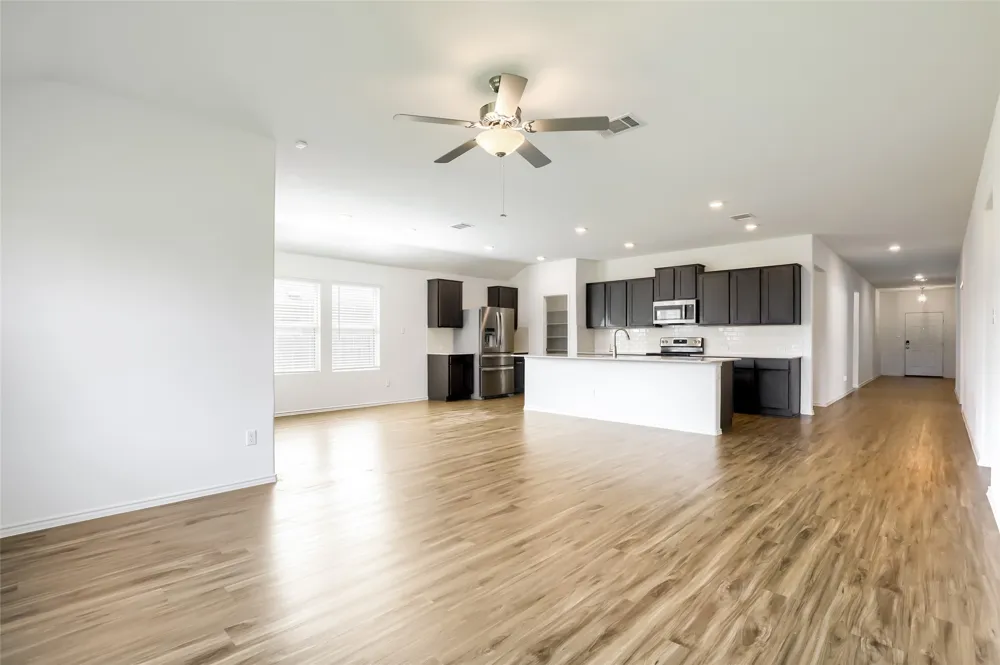 309 Colthorpe Lane Hutto, TX 78634
