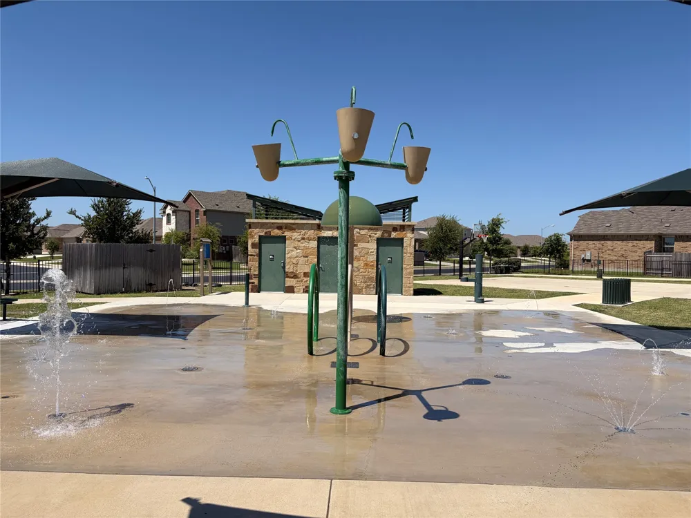 309 Colthorpe Lane Hutto, TX 78634