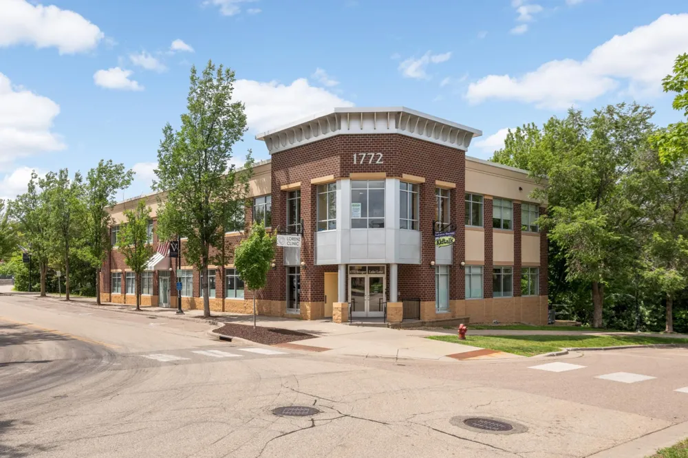 8115 Victoria Drive Victoria, MN 55386