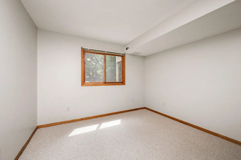 17847 Evener Way Eden Prairie, MN 55346