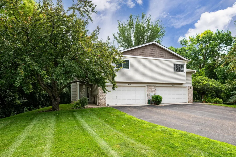 17847 Evener Way Eden Prairie, MN 55346