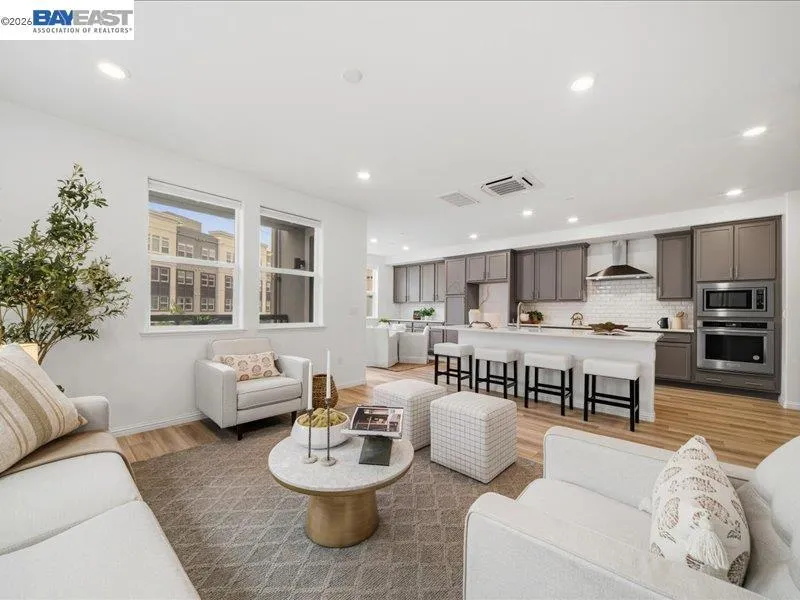 2802 Tradewind Ct Alameda, CA 94501