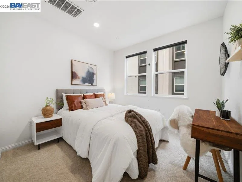 2802 Tradewind Ct Alameda, CA 94501