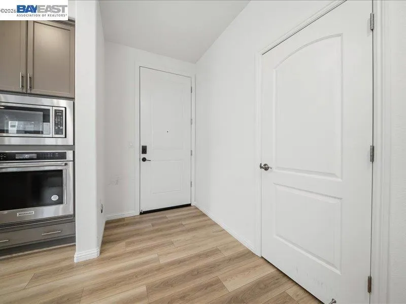 2802 Tradewind Ct Alameda, CA 94501