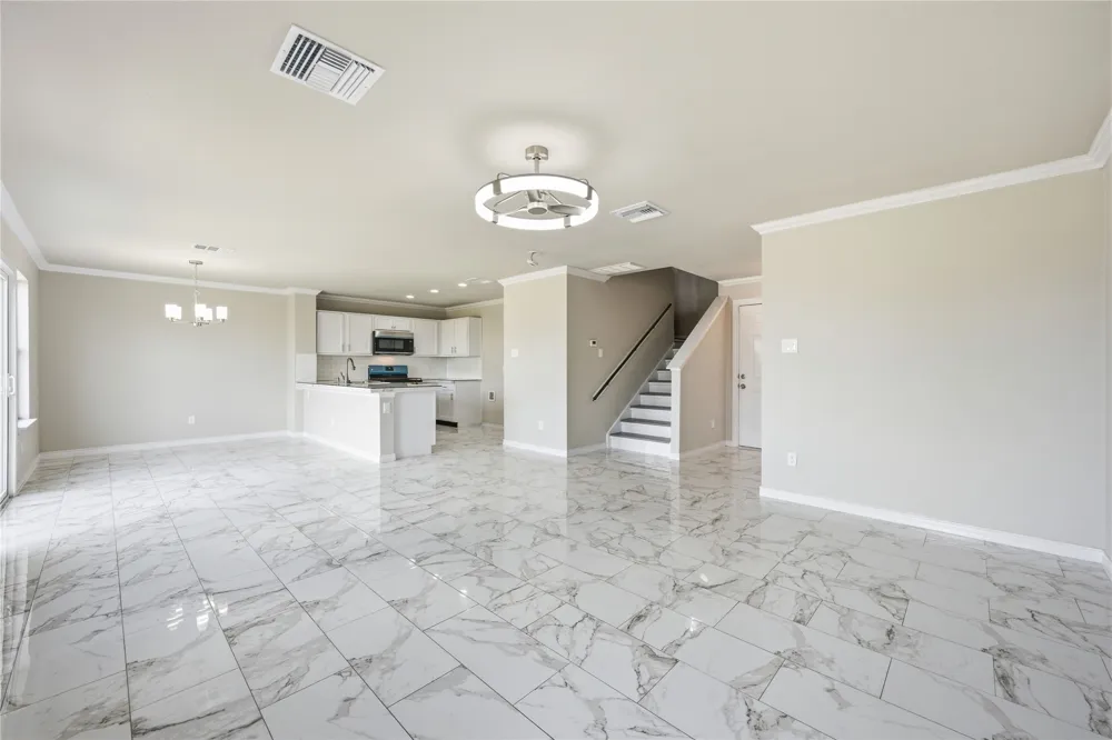 6917 Panda Royle Drive Del Valle, TX 78617