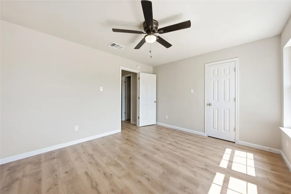 6917 Panda Royle Drive Del Valle, TX 78617