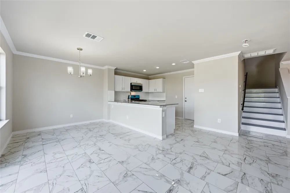 6917 Panda Royle Drive Del Valle, TX 78617