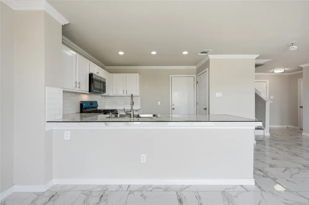 6917 Panda Royle Drive Del Valle, TX 78617