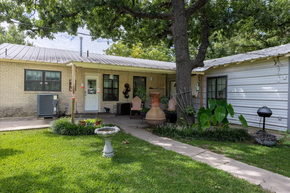 10202 S US Highway 377 Dublin, TX 76446