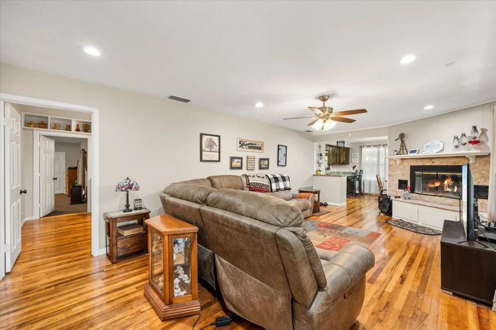 10202 S US Highway 377 Dublin, TX 76446