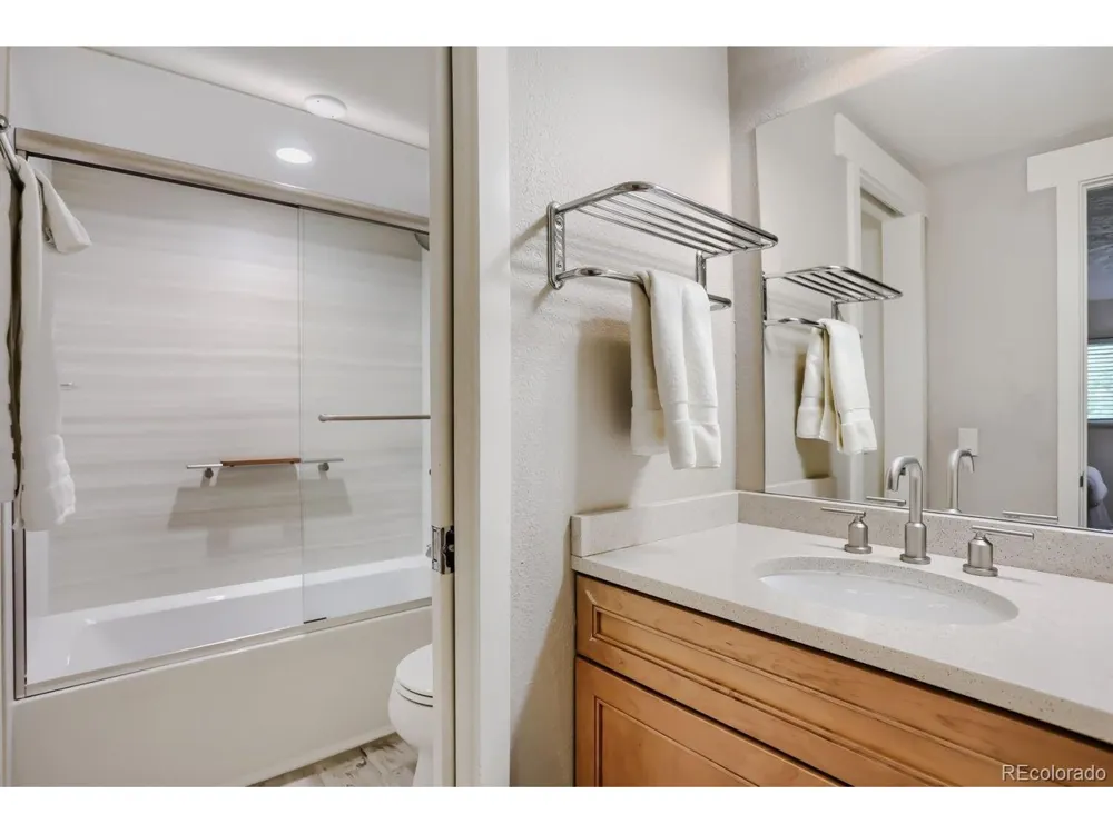 160 E La Bonte Street #B-201 Dillon, CO 80435