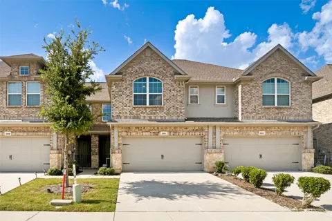 1006 Emil Place