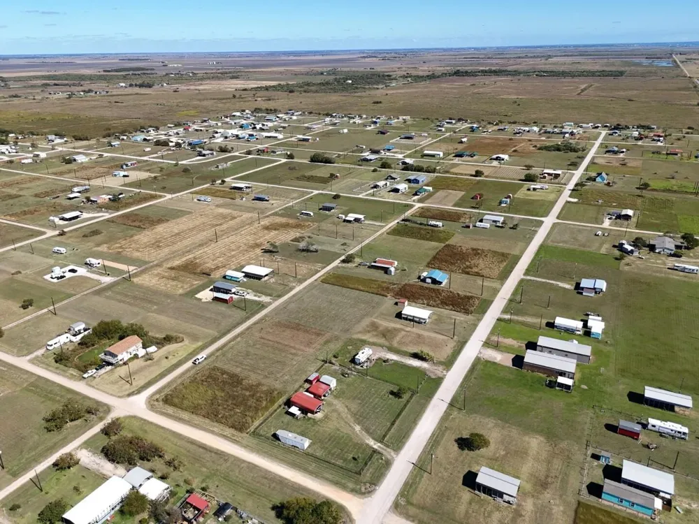 83 Starfish Drive Palacios, TX 77465
