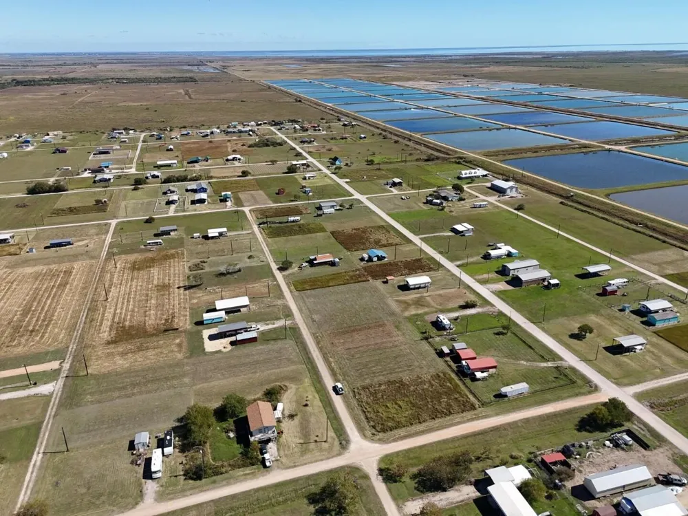 83 Starfish Drive Palacios, TX 77465