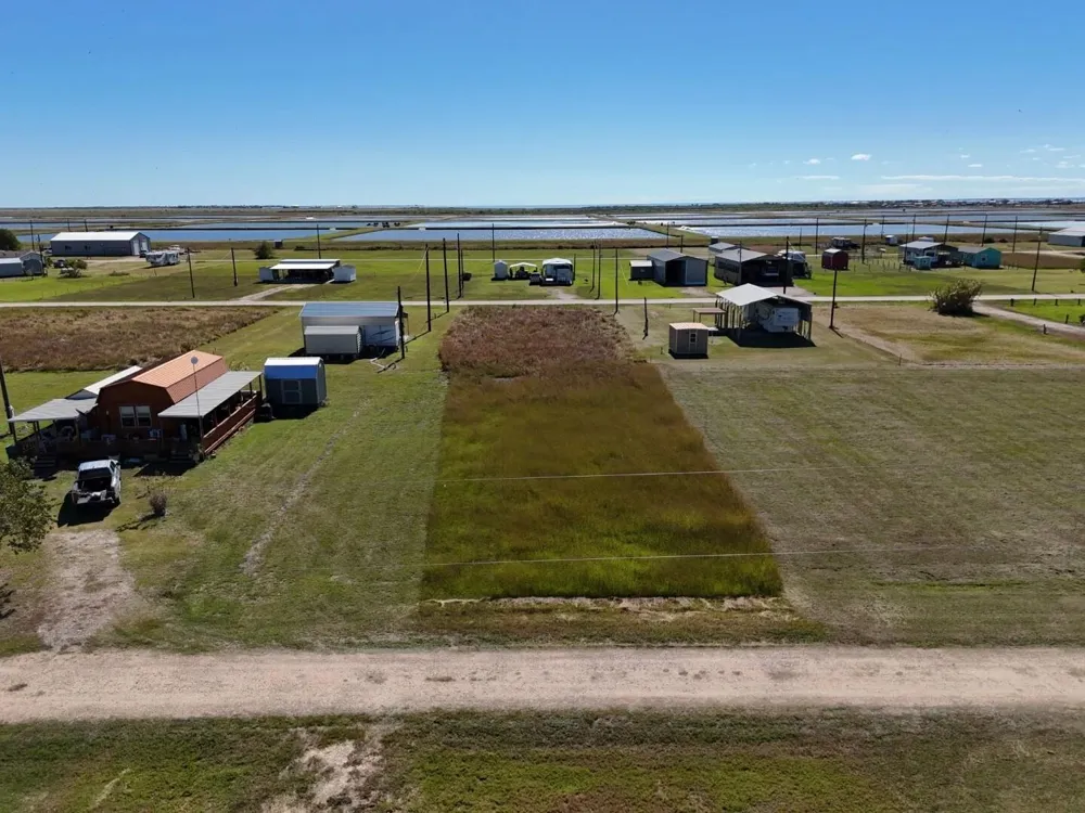 83 Starfish Drive Palacios, TX 77465