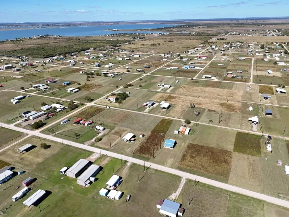 83 Starfish Drive Palacios, TX 77465