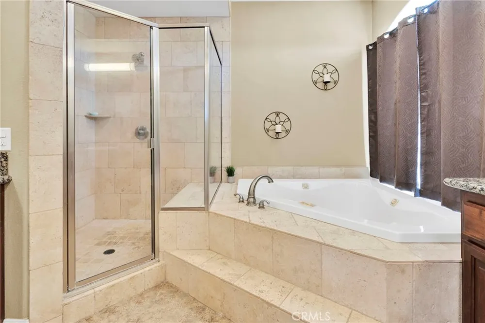 11722 Brookside Court Phelan, CA 92371