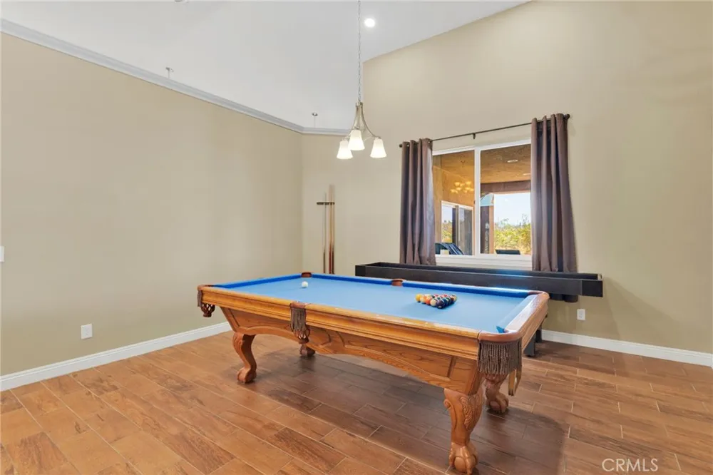 11722 Brookside Court Phelan, CA 92371
