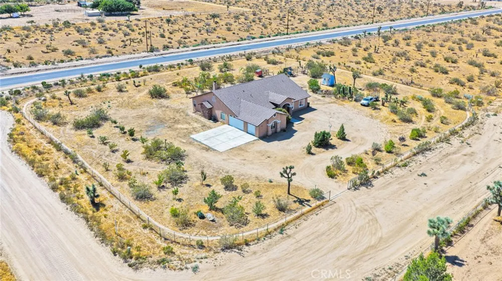 11722 Brookside Court Phelan, CA 92371