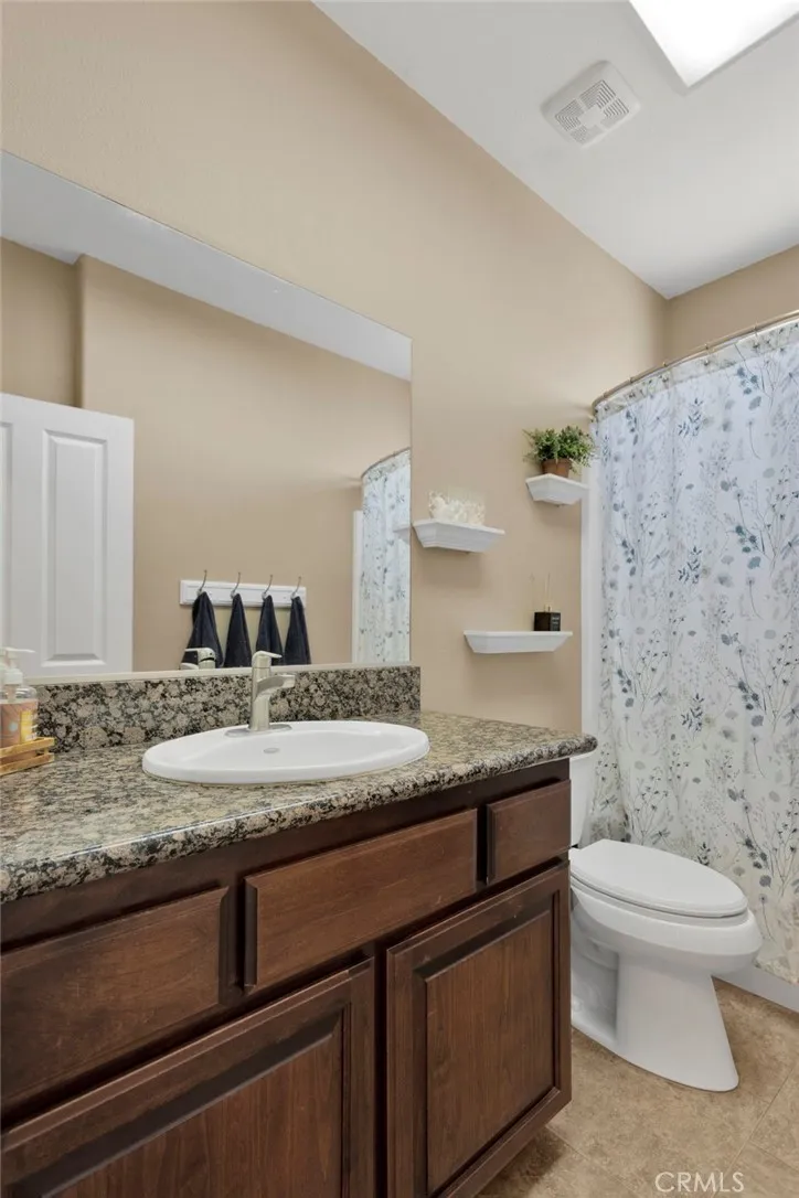 11722 Brookside Court Phelan, CA 92371