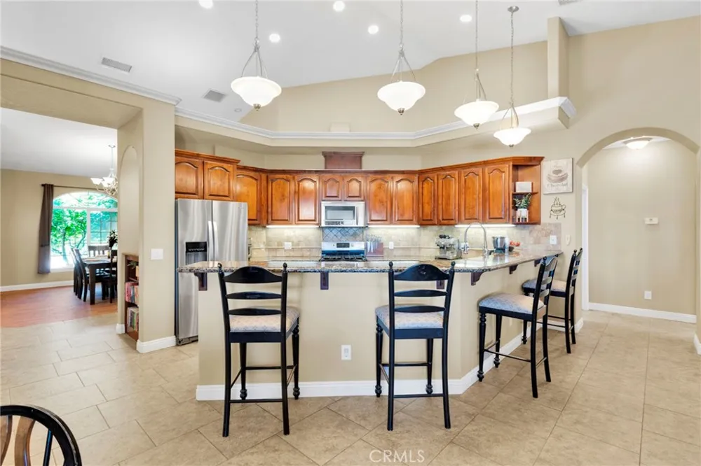 11722 Brookside Court Phelan, CA 92371