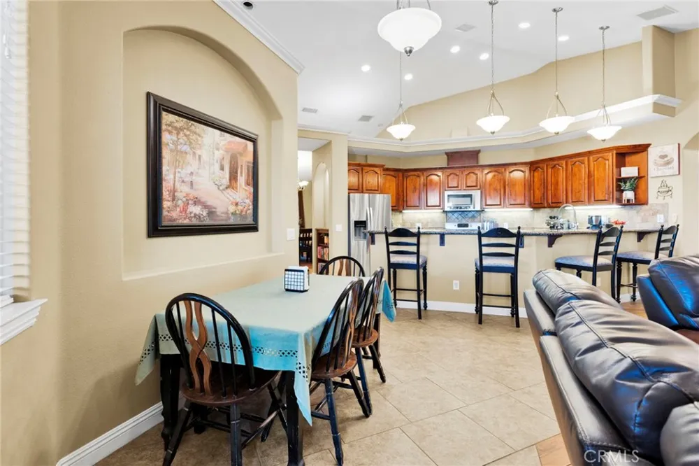 11722 Brookside Court Phelan, CA 92371