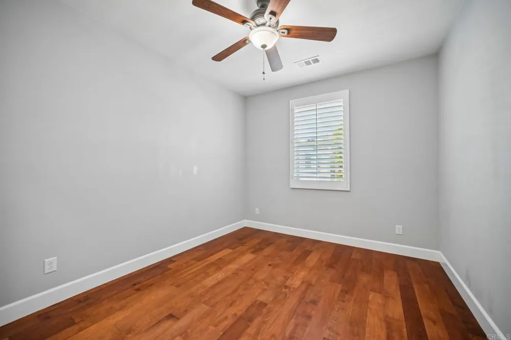 2487 Ascending Oaks Lane #1 Simi Valley, CA 93063