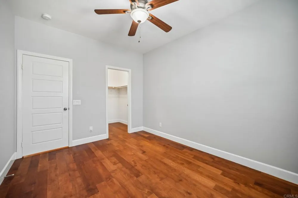 2487 Ascending Oaks Lane #1 Simi Valley, CA 93063