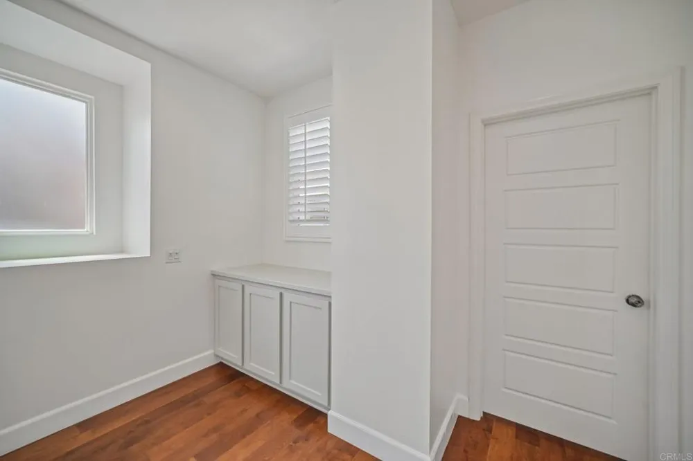 2487 Ascending Oaks Lane #1 Simi Valley, CA 93063