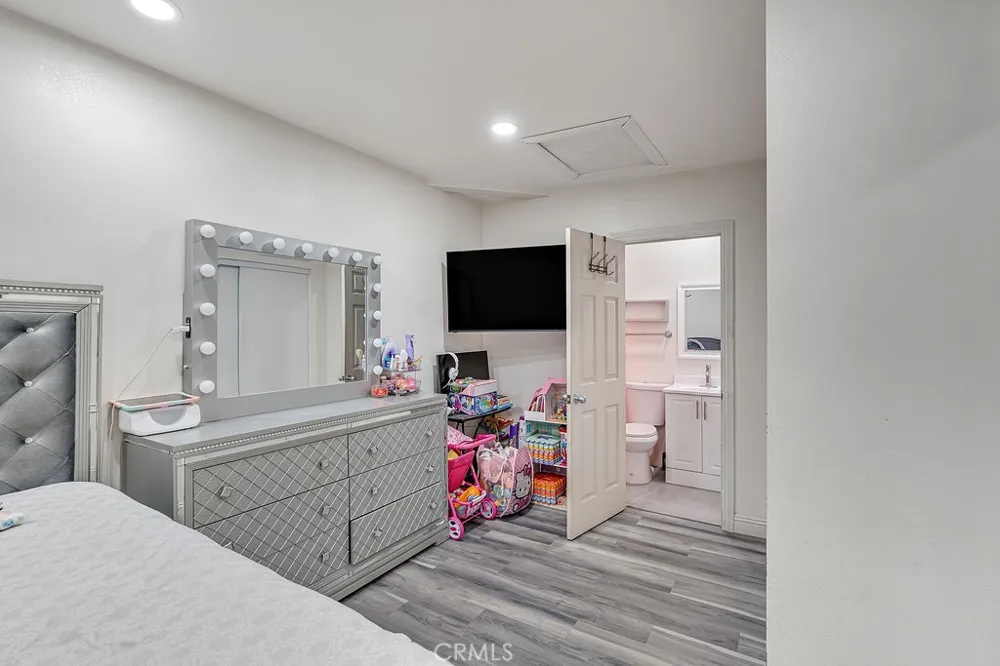 2414 Etiwanda Avenue San Bernardino, CA 92410