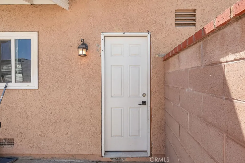 2414 Etiwanda Avenue San Bernardino, CA 92410