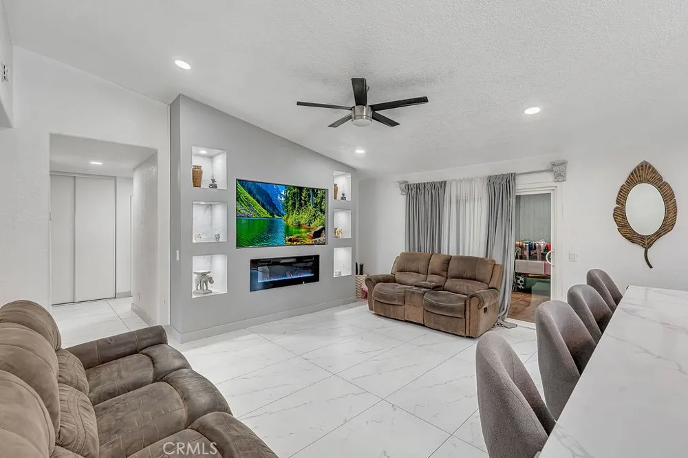 2414 Etiwanda Avenue San Bernardino, CA 92410