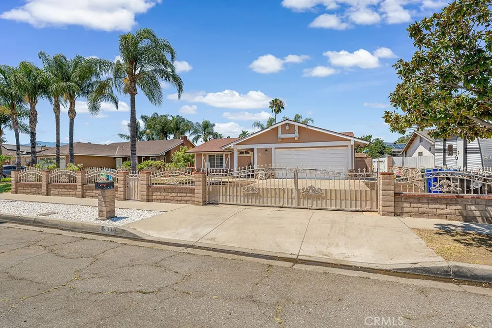 2414 Etiwanda Avenue San Bernardino, CA 92410
