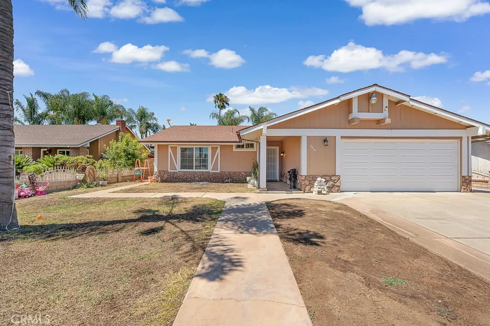 2414 Etiwanda Avenue San Bernardino, CA 92410