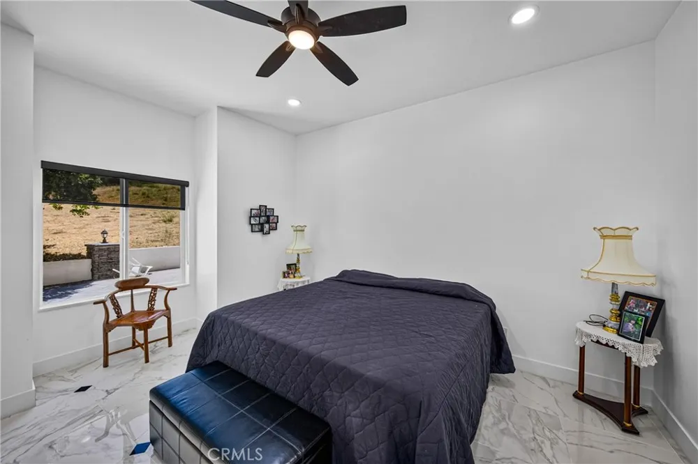 39625 County Line Yucaipa, CA 92399