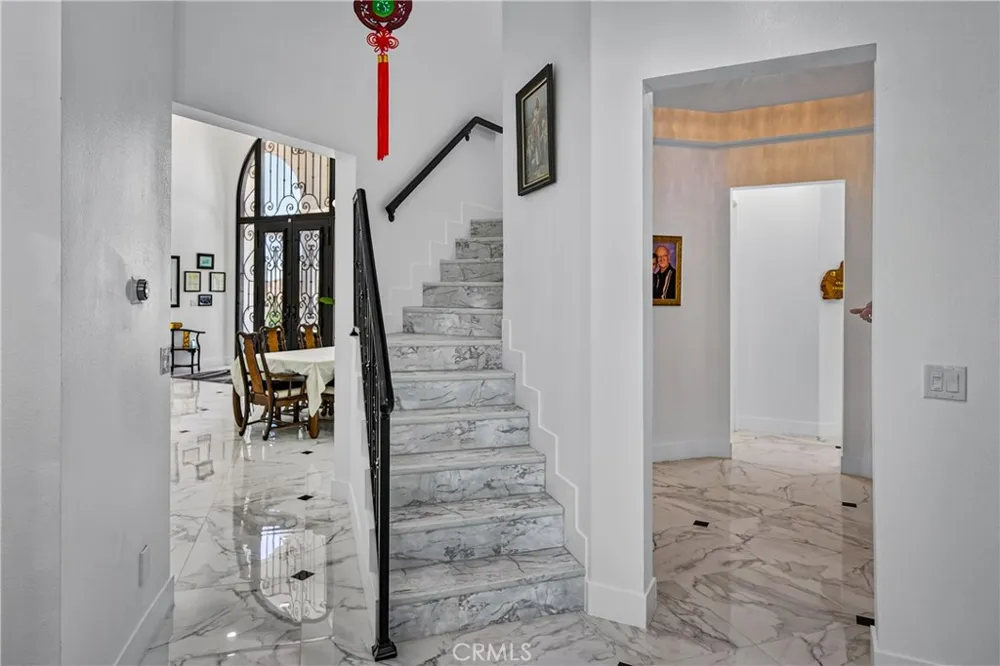 39625 County Line Yucaipa, CA 92399