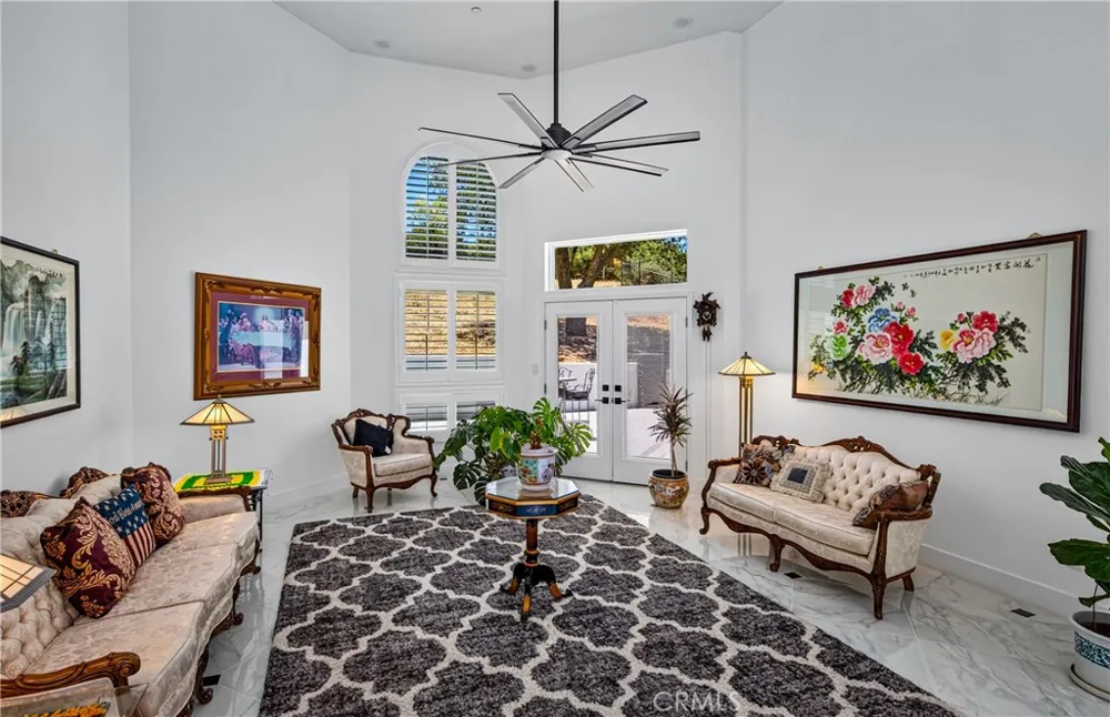 39625 County Line Yucaipa, CA 92399