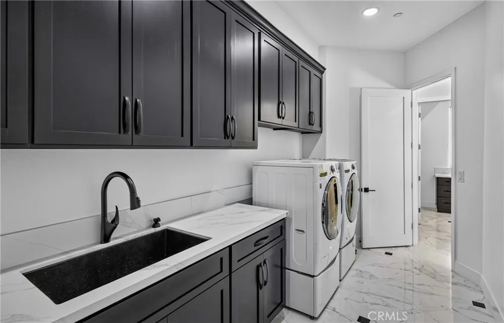 39625 County Line Yucaipa, CA 92399