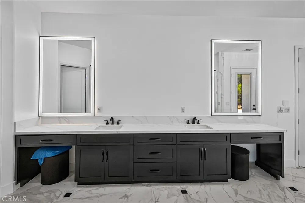 39625 County Line Yucaipa, CA 92399