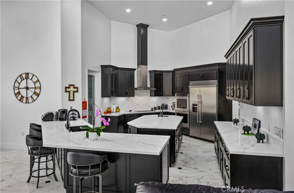 39625 County Line Yucaipa, CA 92399