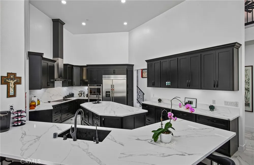 39625 County Line Yucaipa, CA 92399