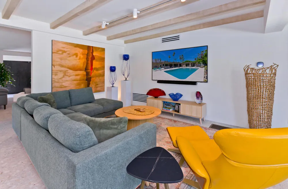 1060 S Paseo De Marcia Palm Springs, CA 92264