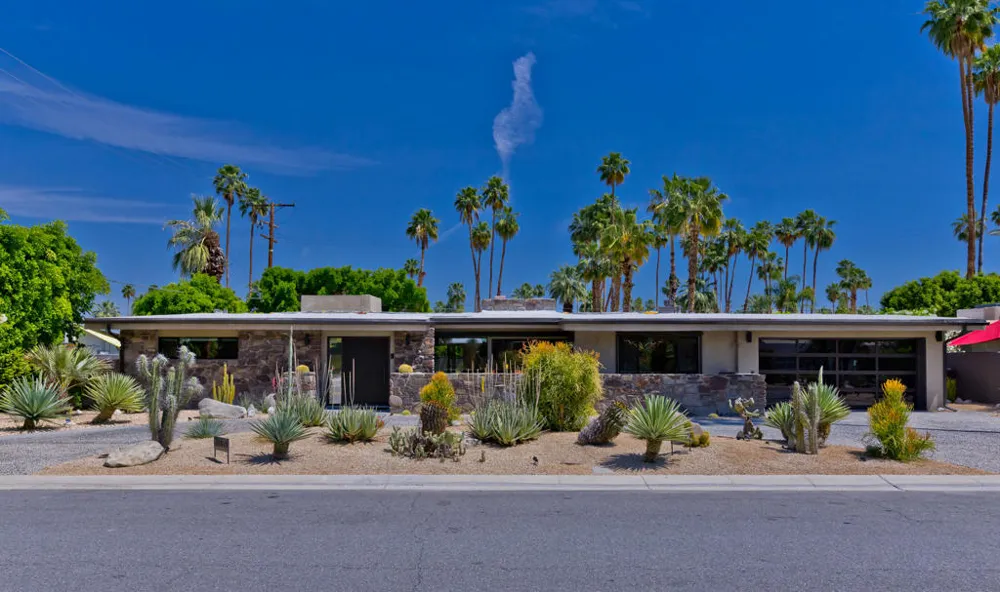 1060 S Paseo De Marcia Palm Springs, CA 92264