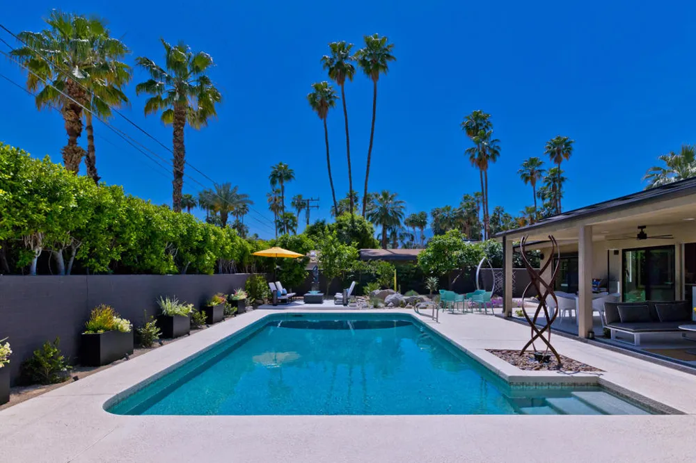 1060 S Paseo De Marcia Palm Springs, CA 92264