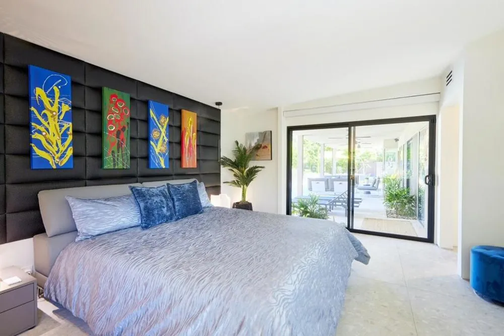 1060 S Paseo De Marcia Palm Springs, CA 92264