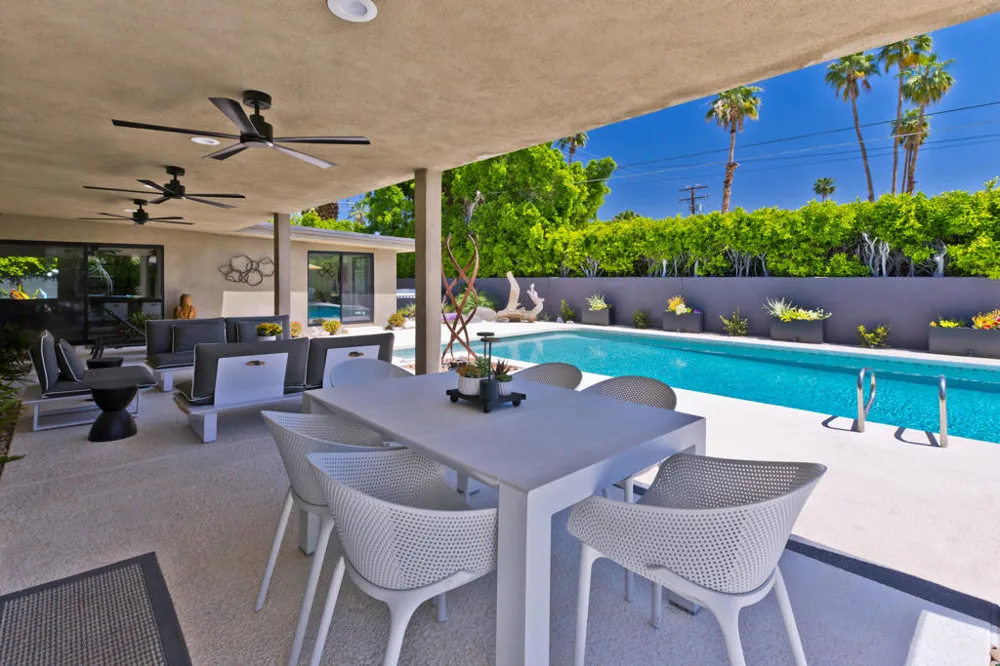 1060 S Paseo De Marcia Palm Springs, CA 92264